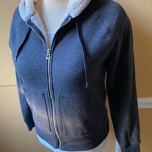 Cozy GAP Sherpa lined hoodie size medium